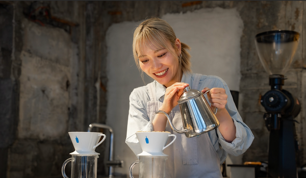 - BLUE BOTTLE COFFEEで働く - バリスタ ~ 母とバリスタの両立を自分らしく楽しむ~