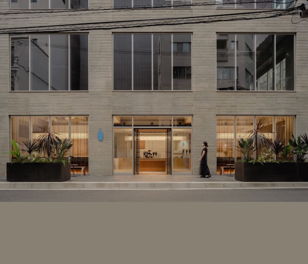 BLUE BOTTLE COFFEE SHINSAIBASHI CAFE