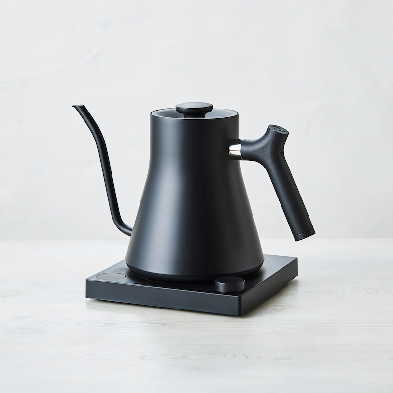 スタッグ ポアオーバー 電子ケトル【公式通販】 – BLUE BOTTLE スタッグ ポアオーバー 電子ケトル【公式通販】 – BLUE BOTTLE